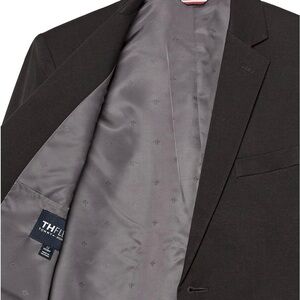 Tommy Hilfiger young men’s suit
